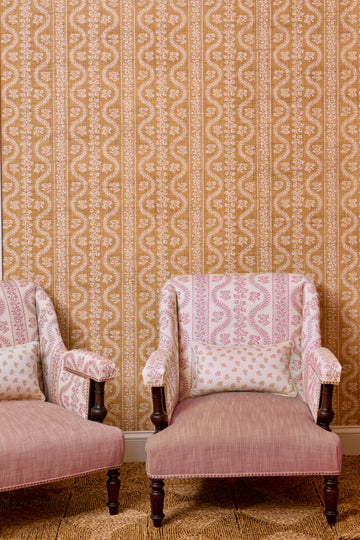 Design by Sister Parish, Photo by John Gruen