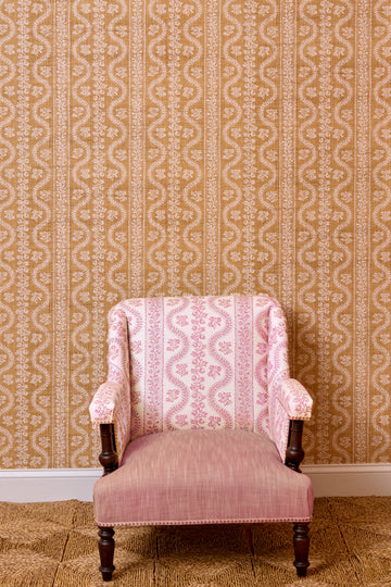 Design by Sister Parish, Photo by John Gruen
